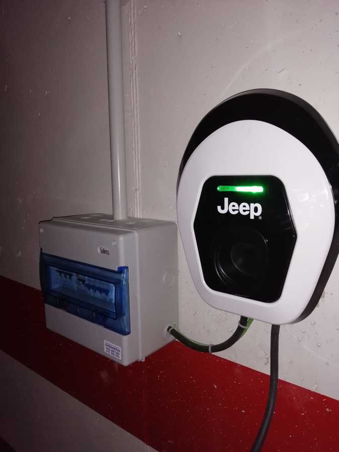 CARGADOR COCHE ELECTRICO - IRVE