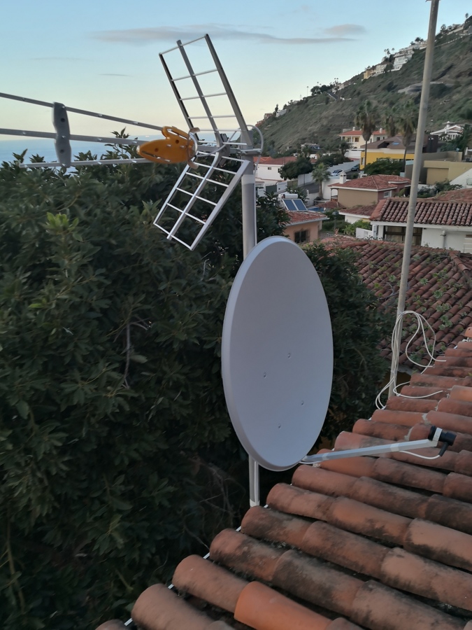 Antena TDT y Parabolica