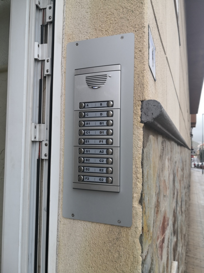 Portero para comunidad