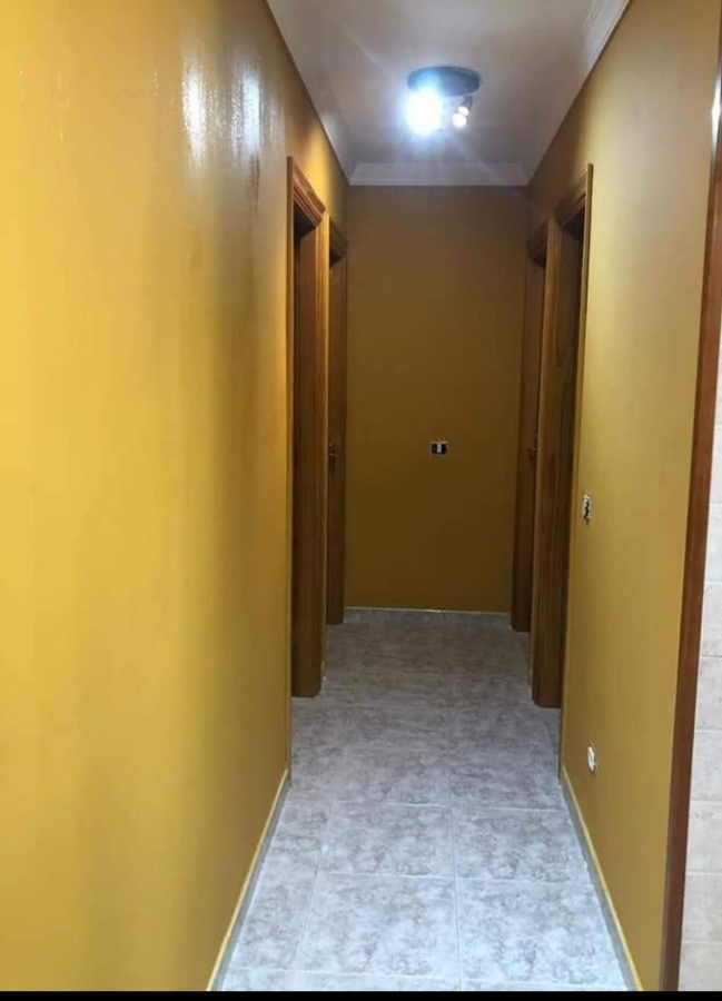 Pintura plástica tras haber saneado humedades