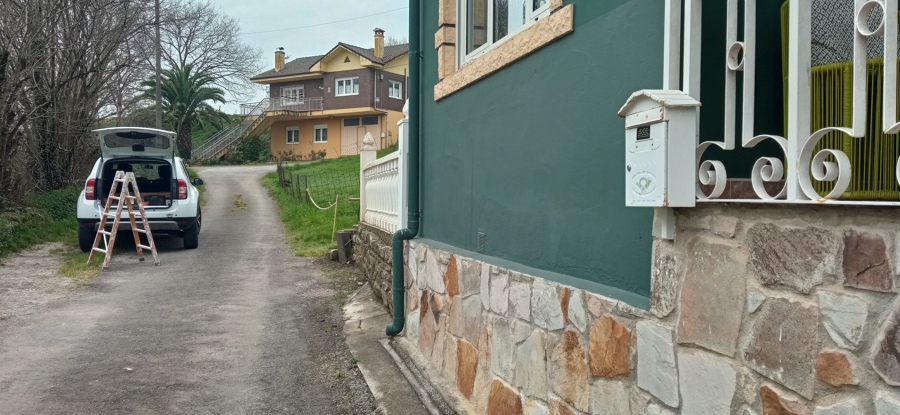 Arreglo capilaridad fachada en Vega de Villafufre