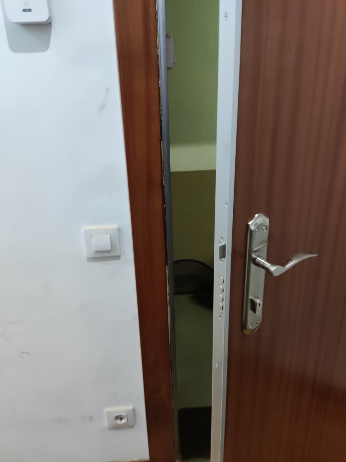 Cerradura 3 puntos arcu