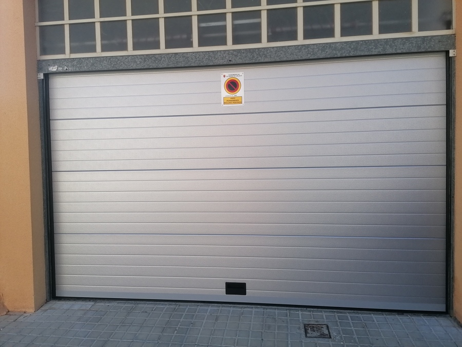 puerta seccional