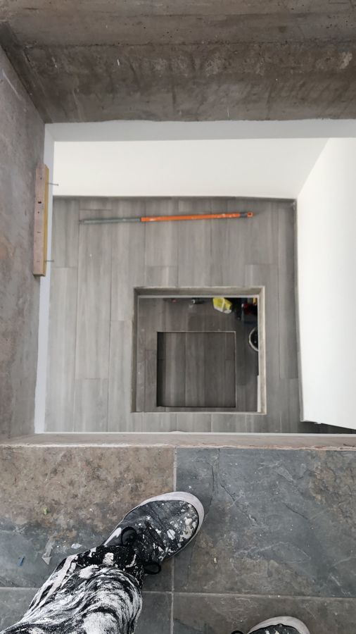 Conformación de paso de ascensores