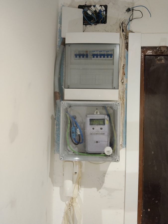 Contador y cuadro electrico