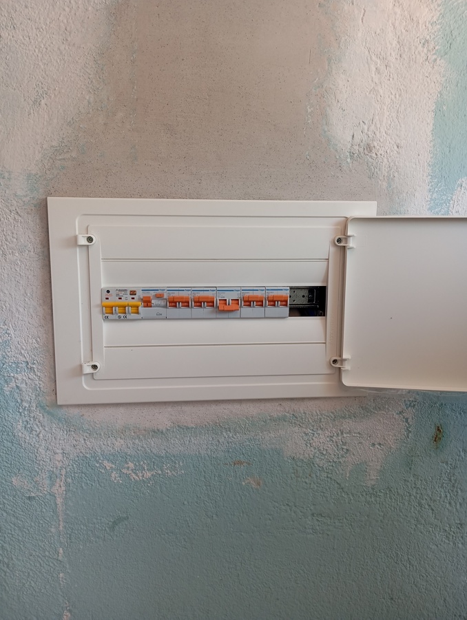 Cuadro eléctrico nuevo