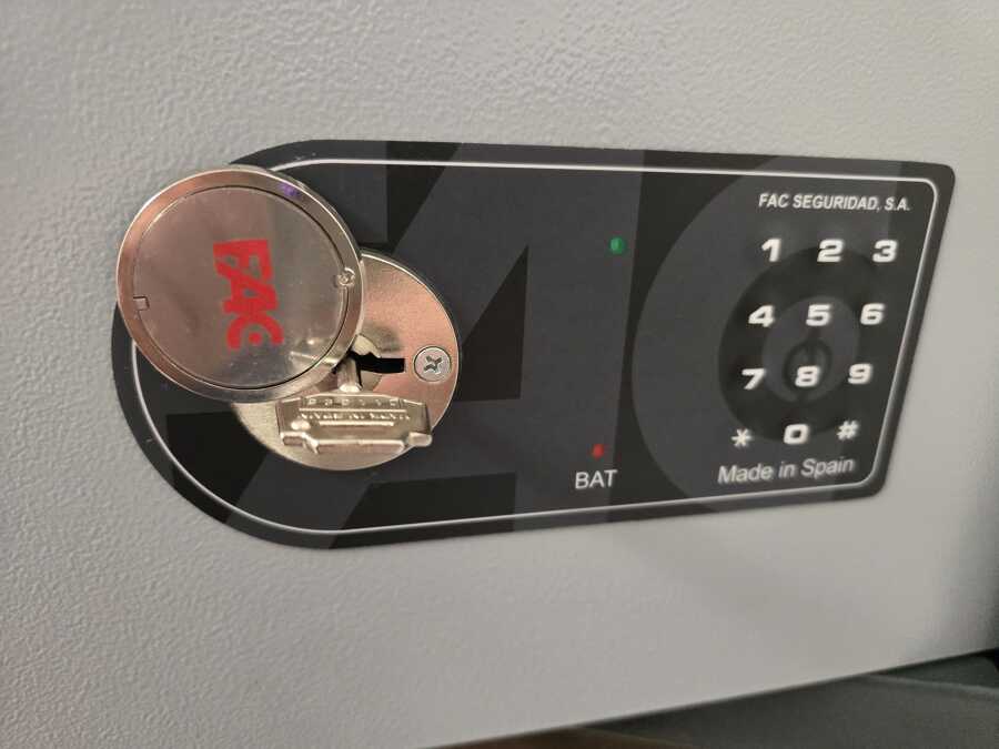 Apertura Llave de Gorjas atascada en Caja Fuerte