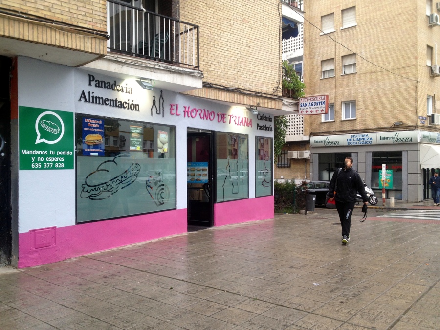 Alimentación y cafetería "El horno de Triana"