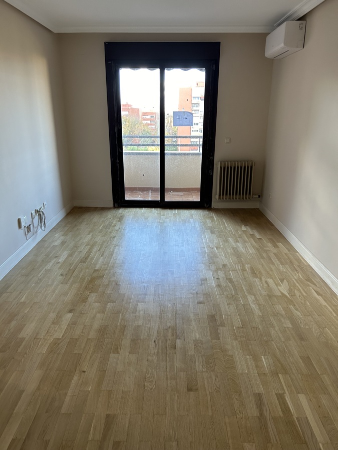 Lijado y barnizado de parquet de Roble