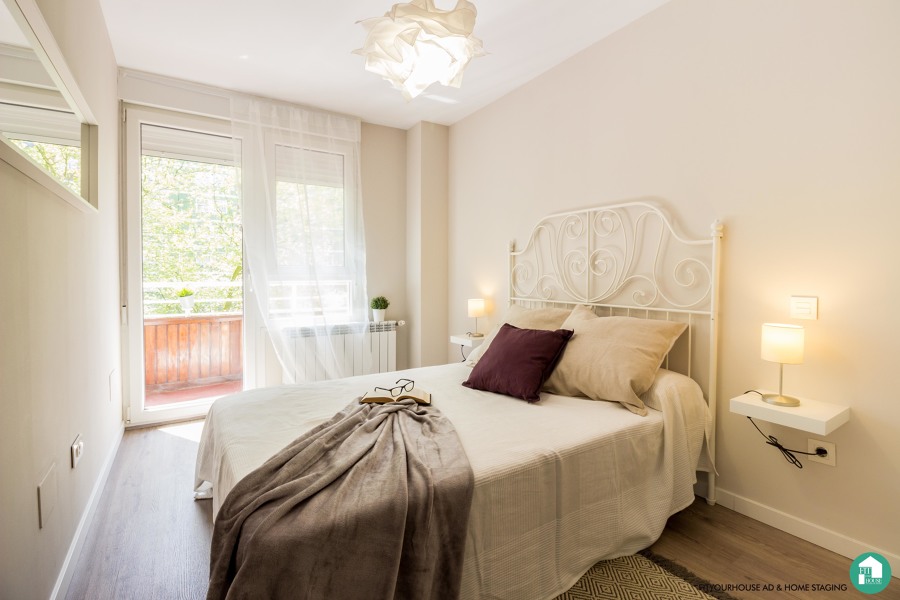 Detalle reforma y Home Staging apartamento. Dormitorio principal