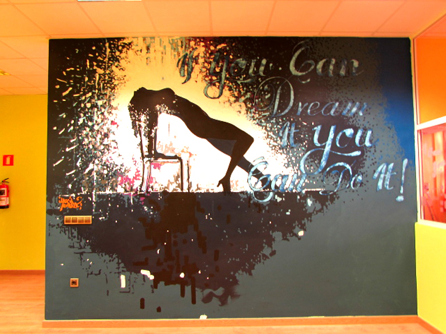 Decoración mural academia de baile