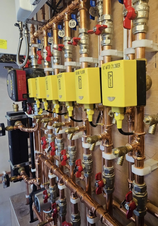 Instalación de sistema de calefacción y colectores