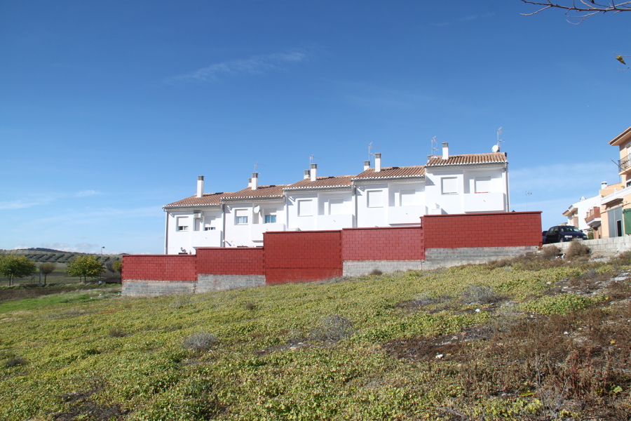Construcción de viviendas unifamiliares en Agrón - Granada