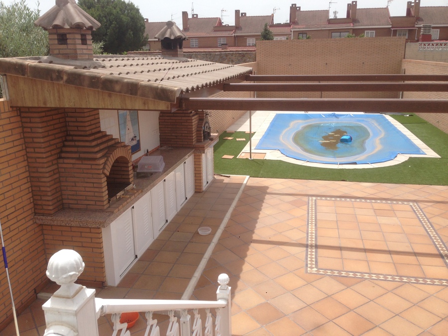 porche y horno de obra