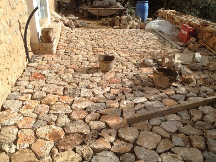 terraza de piedra mallorquina