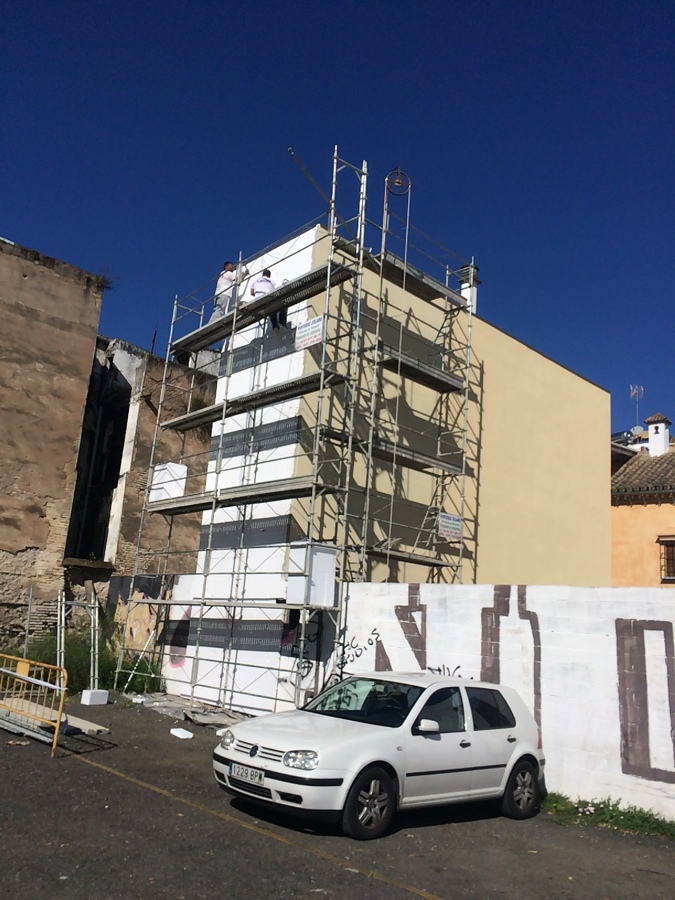 FACHADA DE TERMICO AISLANTE SATEN CON MORTERO ACRILICO