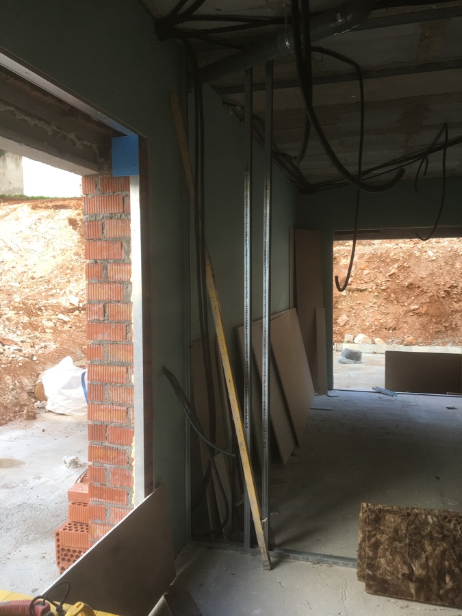 trasdosado con placas hidrofugas