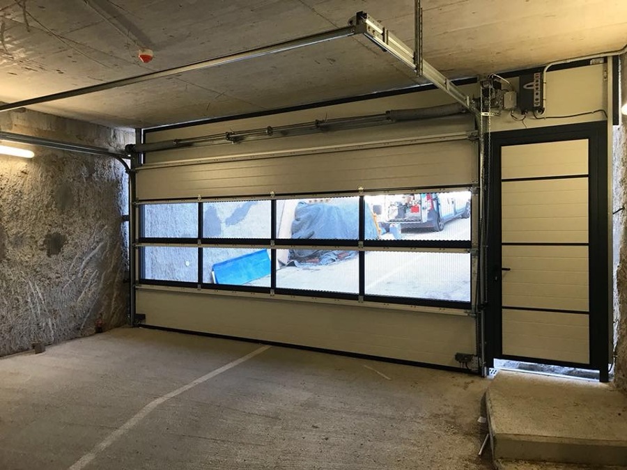 Puerta seccional garaje