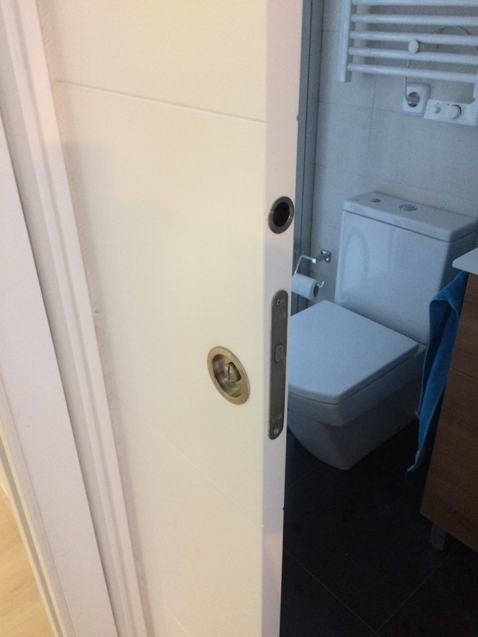 Acabado cuarto baño y carpintería 