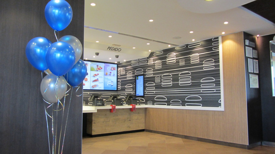 ILUMINACIÓN RESTAURANTE MACDONAL