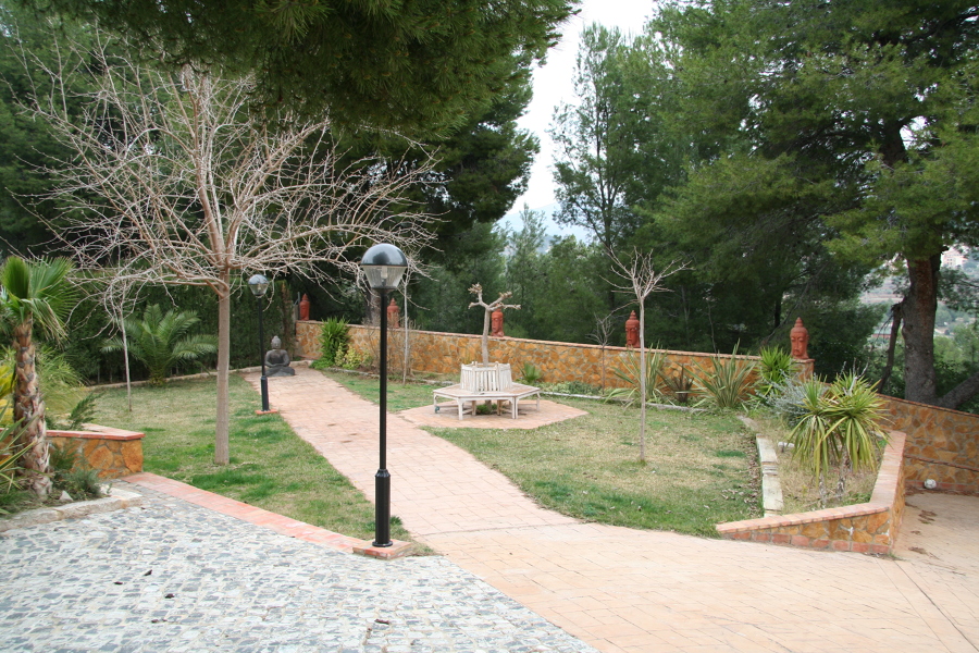 CAMINOS, MUROS Y LINDES