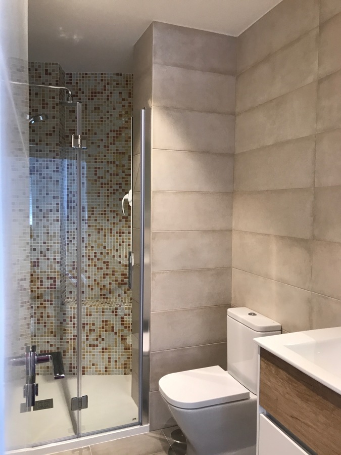 Baño secundario 03