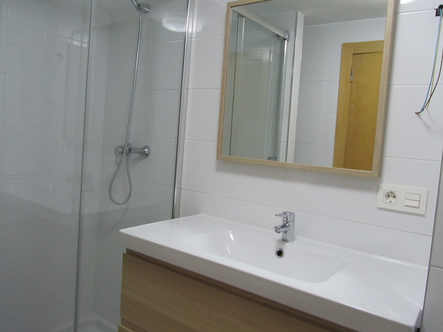 Reforma integral económica de baño