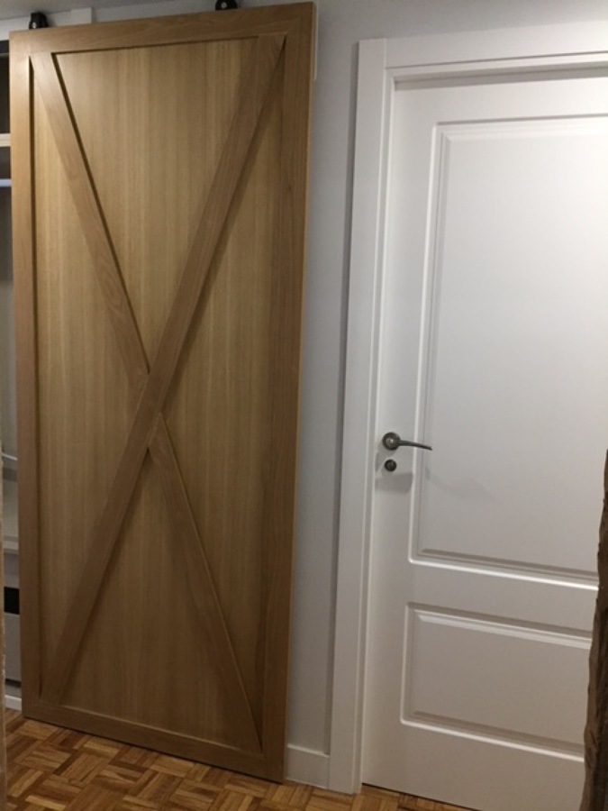 Puerta estilo granero