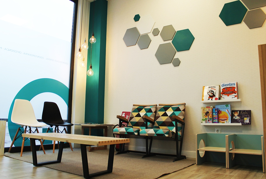 Sala de espera en Clínica