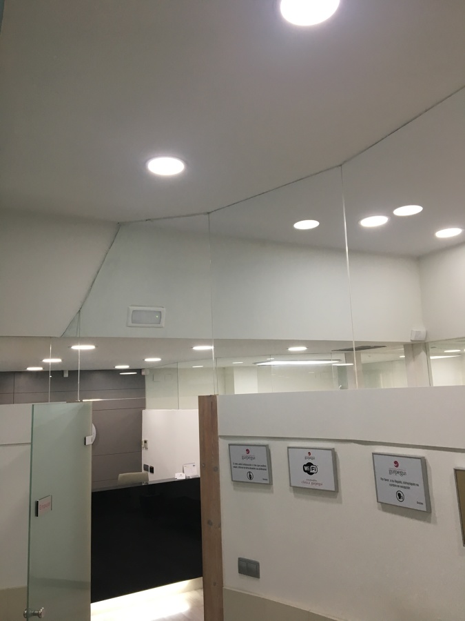 SUSTITUCION DE HALOGENOS POR LED EN CLINICA GURPEGUI
