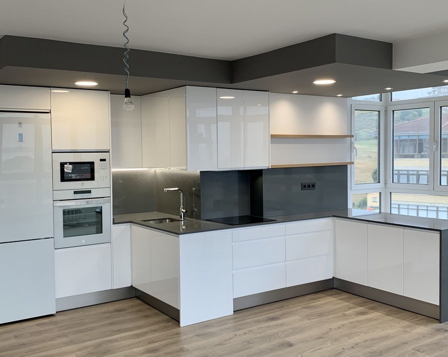 REFORMA VIVIENDA, EN SALINAS