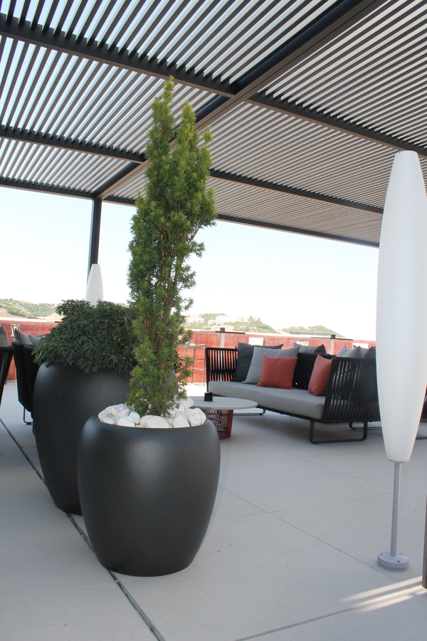 Terraza de Kettal, Foscarini e Inalco