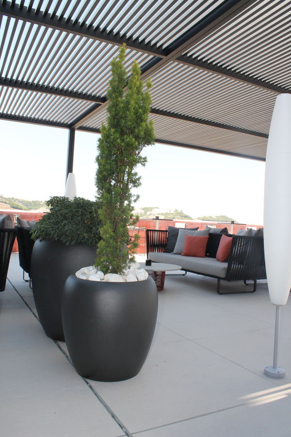 Terraza de Kettal, Foscarini e Inalco