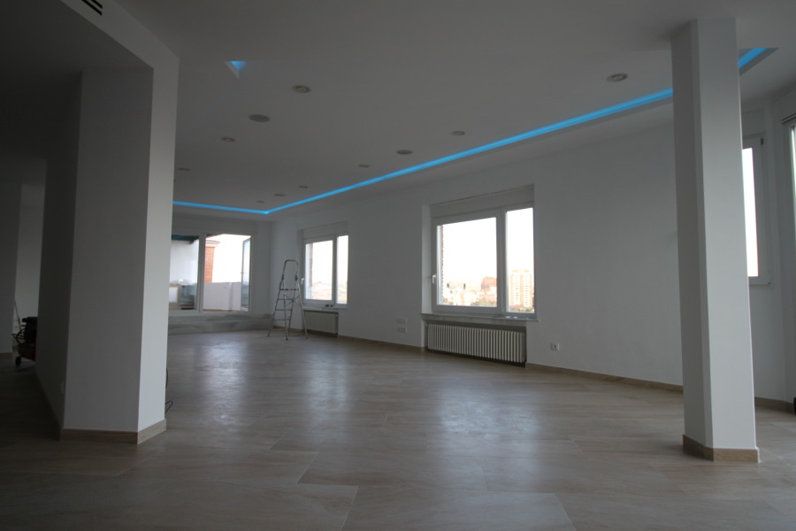 Salon vista a terraza iluminacion perimetral