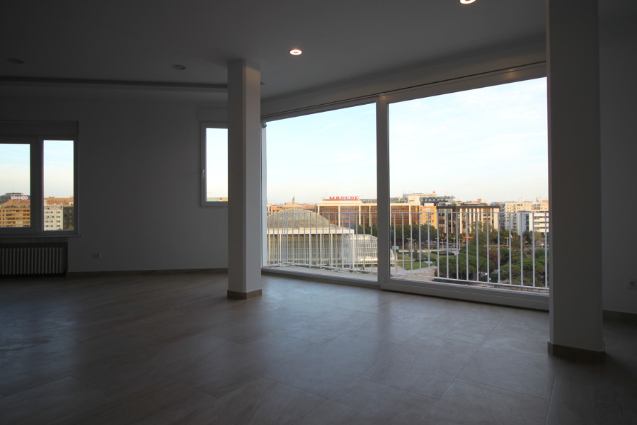 Salon vista al balcon principal 2