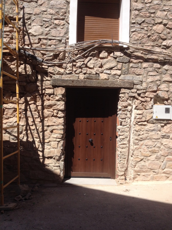Porta d'entrada a Alfara de Carles ( Tarragona)