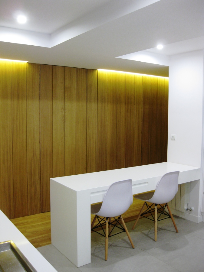 Frente de Roble y mesa cocina Cadiz