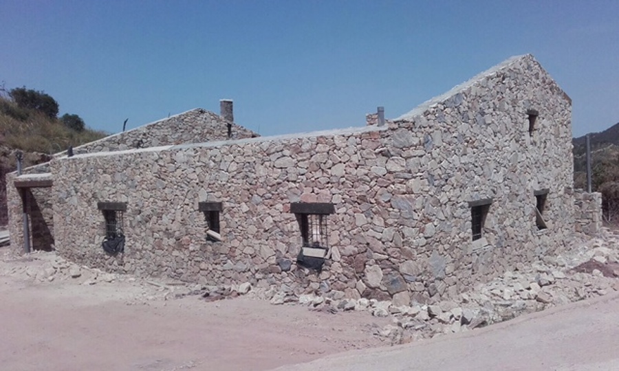 CASA DE PIEDRA.