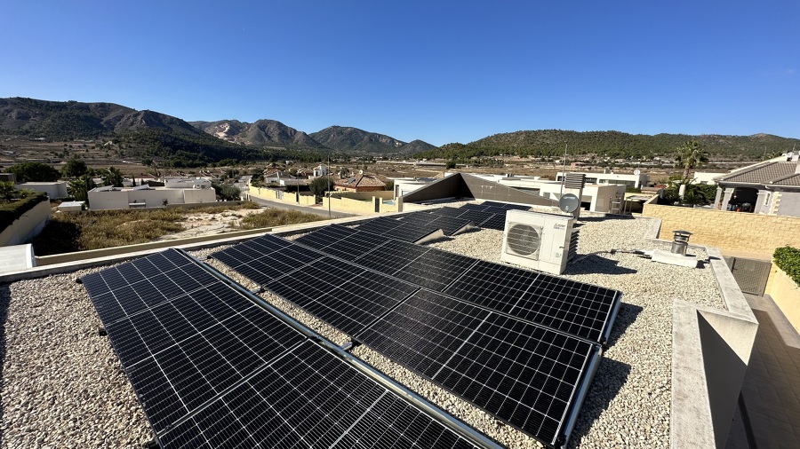 Instalacion Canadian Solar en Techo plano