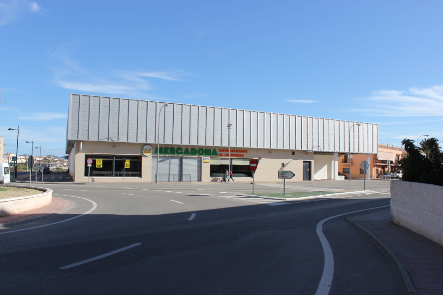 SUPERFICIE COMERCIAL