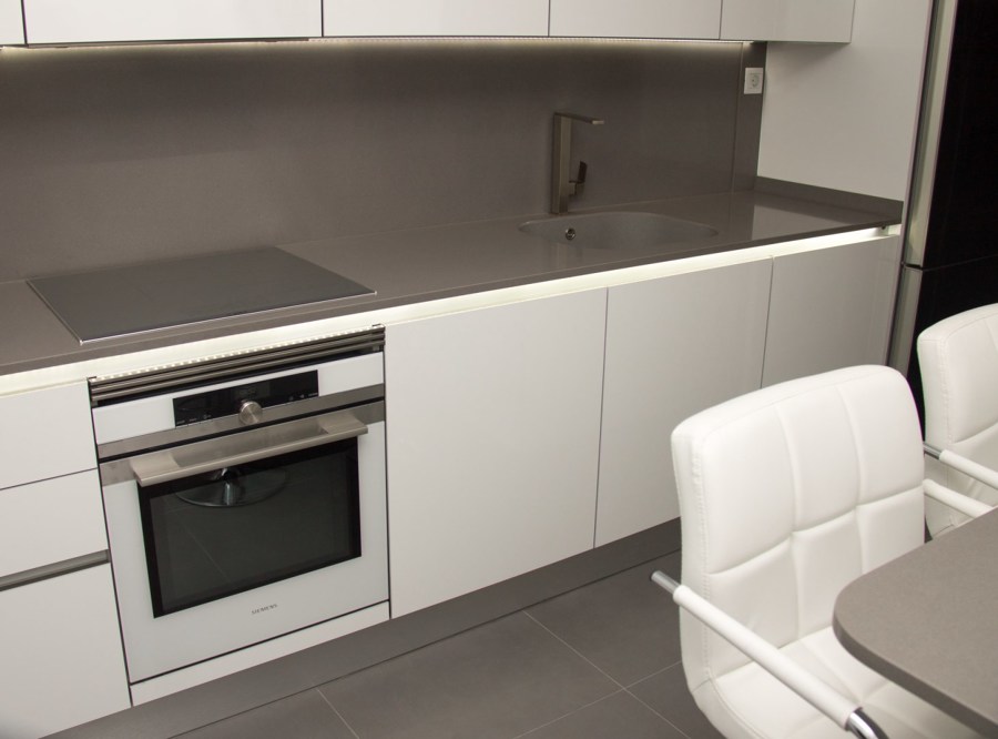 Cocina iluminación indirecta