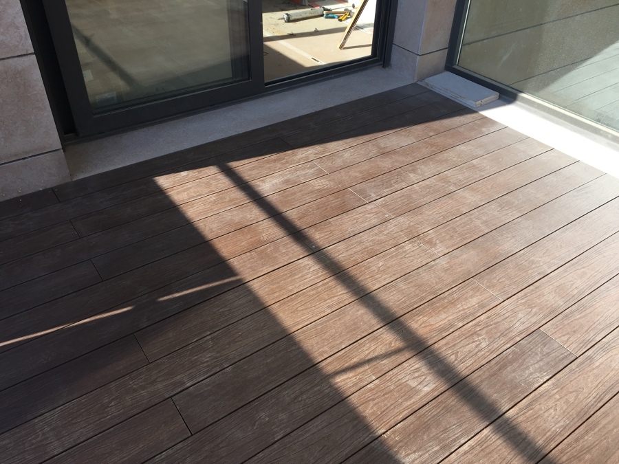 TERRAZA CON TARIMA PVC