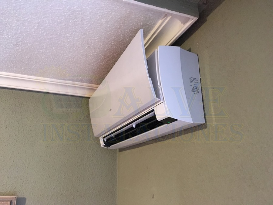 INSTALACION DE AIRE ACONDICIONADO FUJITSU