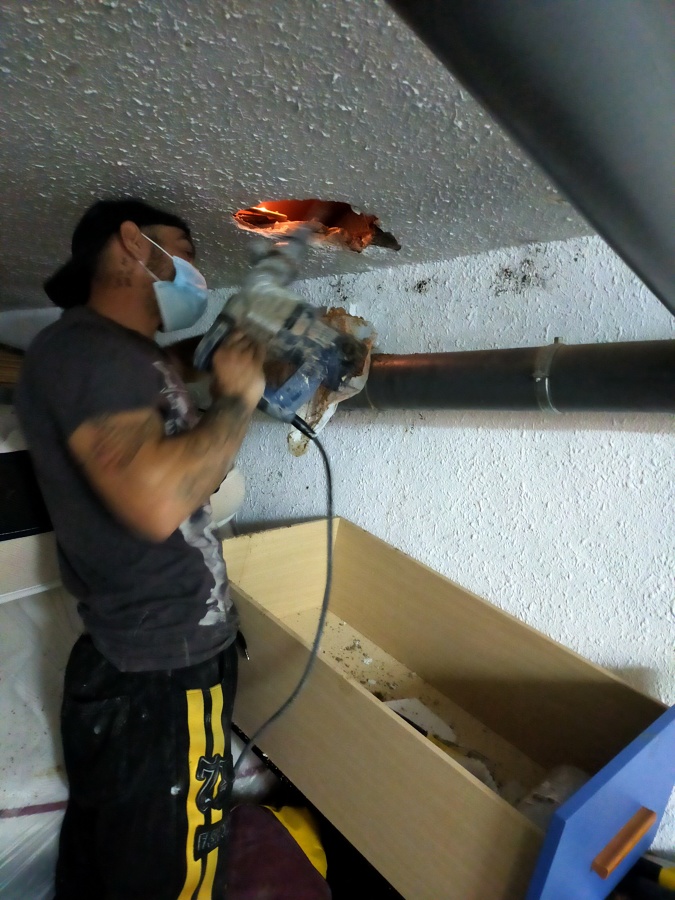 Reparación de válvula de desagüe de plato de ducha