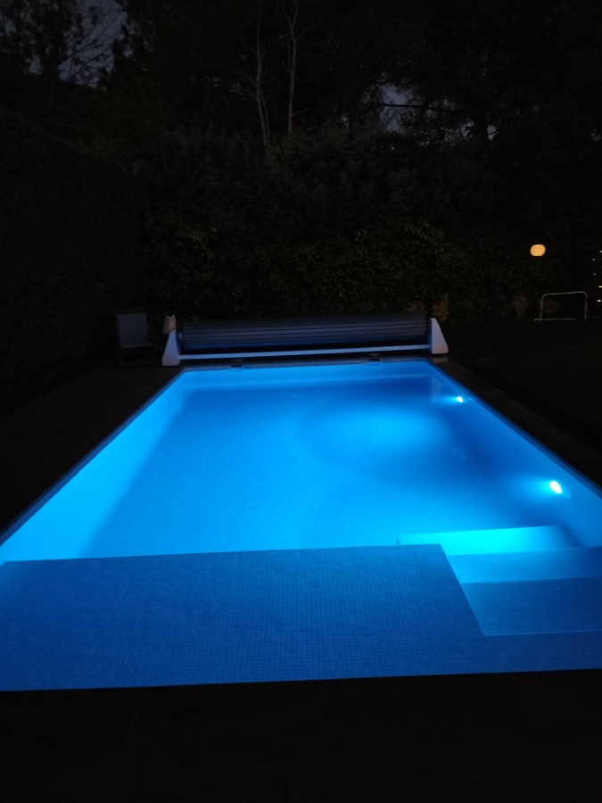 Iluminacion RGB piscina