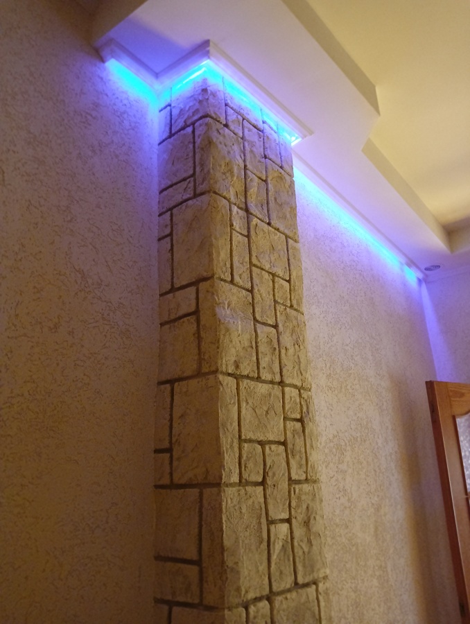 Fragmento de columna, sala de estar