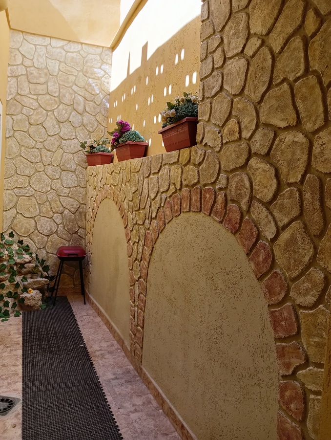 Piedra decorativa en la patio