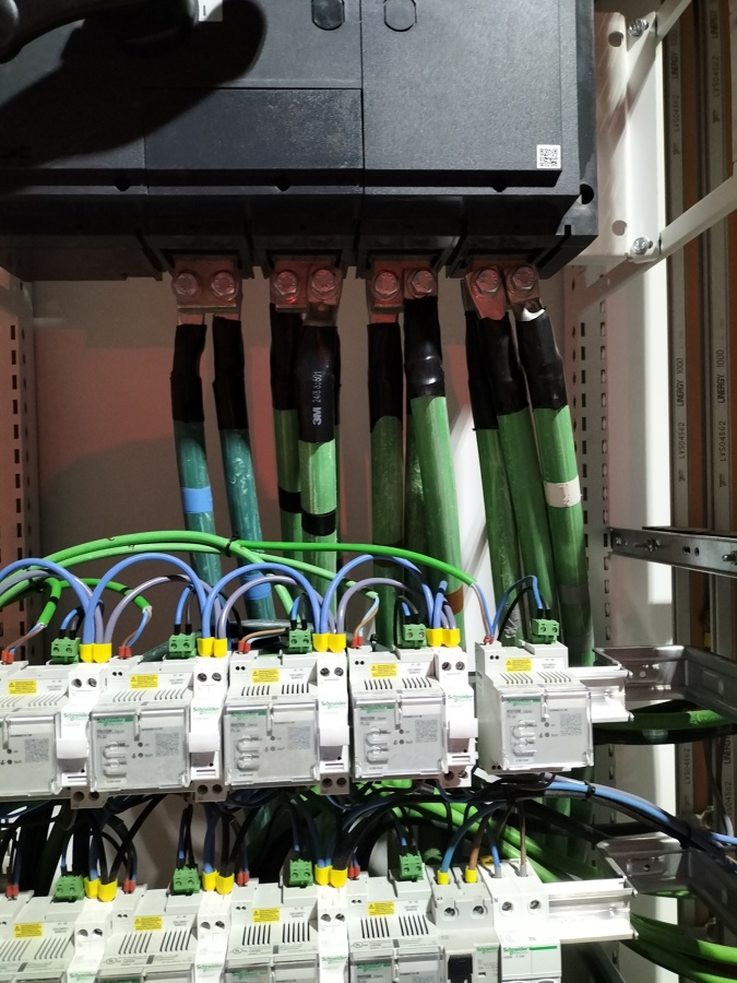 Conexionado cuadro alimentacion fotovoltaico