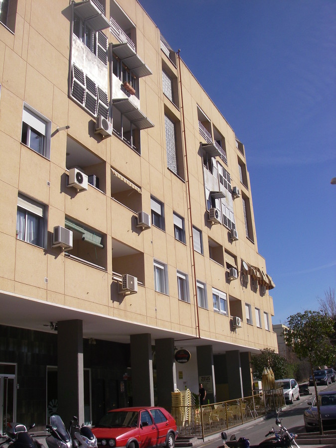 Reforma en edificio en Granada