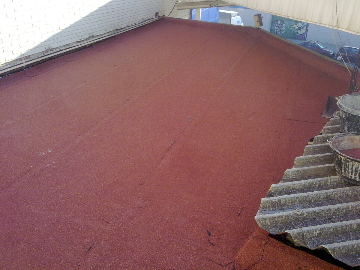 Impermeabilización tela mineral roja